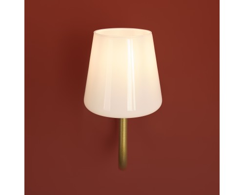 Настенный светильник (бра) Freya FR2039WL-01G