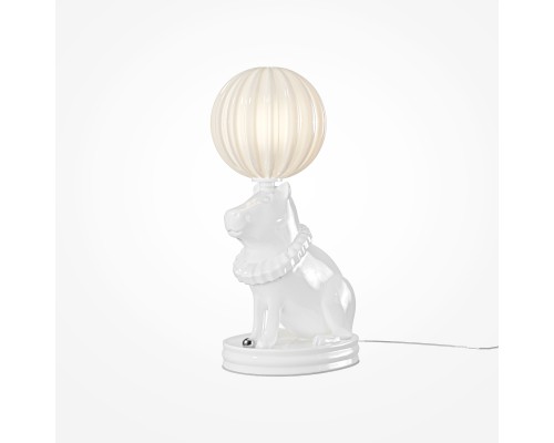 Настольный светильник Maytoni MOD477TL-L5W3K