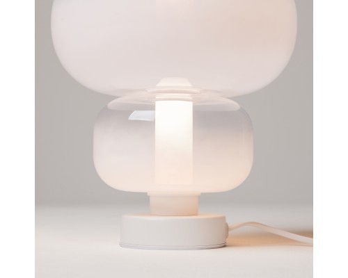 Настольный светильник Maytoni MOD364TL-L15W3K