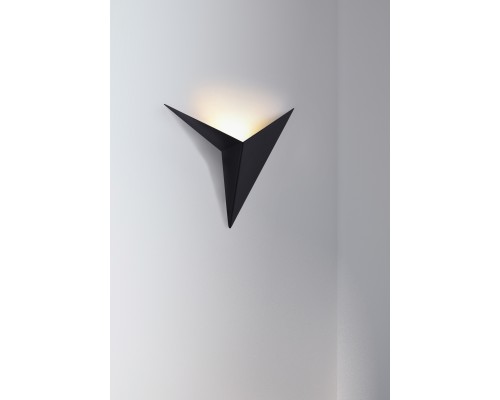 Настенный светильник (бра) Technical C808WL-L3B