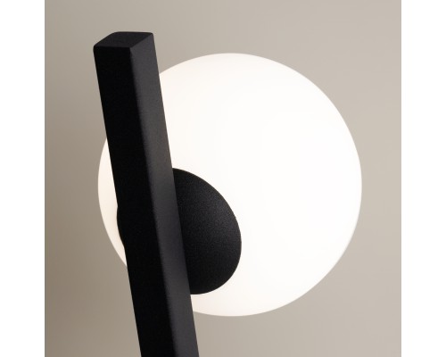 Настенный светильник (бра) Maytoni MOD175WL-01B