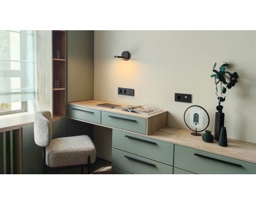 Настенный светильник (бра) Maytoni MOD070WL-L8B3K