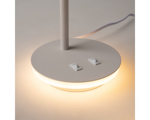 Настольный светильник Maytoni Z010TL-L8W3K