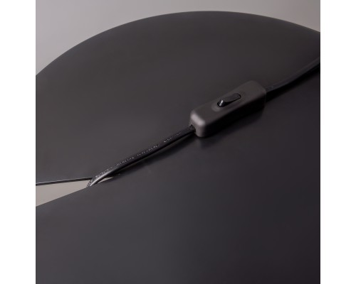 Настольный светильник Maytoni MOD177TL-01B