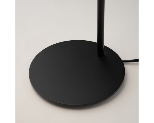 Настольный светильник Maytoni MOD126TL-01B