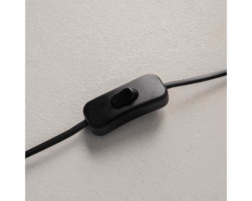 Настольный светильник Maytoni Z181-TL-01-B