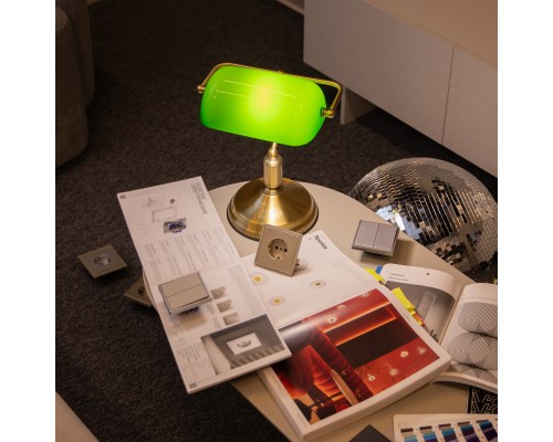 Настольный светильник Maytoni Z153-TL-01-BS