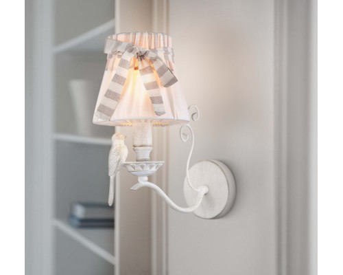 Настенный светильник (бра) Maytoni ARM013-01-W