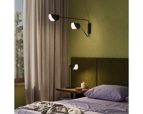 Настольный светильник Maytoni MOD126TL-01B