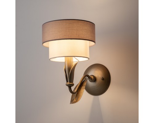 Настенный светильник (бра) Maytoni H311-01-G