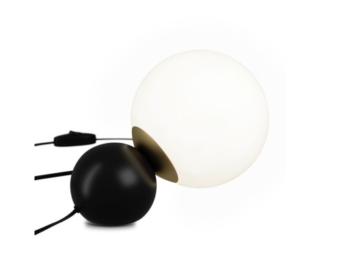 Настольный светильник Maytoni MOD048TL-01G