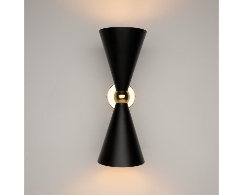 Настенный светильник (бра) Maytoni MOD108WL-02GB