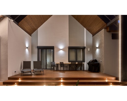 Настенный светильник (бра) Outdoor O044WL-02B