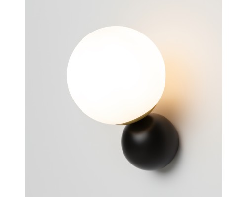 Настенный светильник (бра) Maytoni MOD048WL-01G