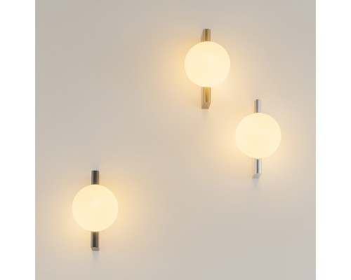 Настенный светильник (бра) Maytoni MOD324WL-01B