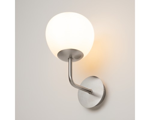 Настенный светильник (бра) Maytoni MOD221-WL-01-N