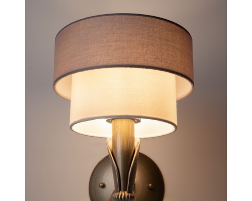 Настенный светильник (бра) Maytoni H311-01-G