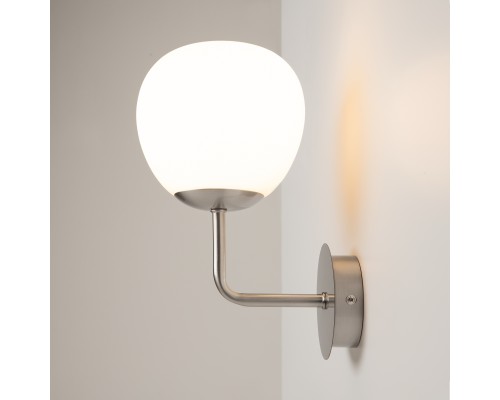 Настенный светильник (бра) Maytoni MOD221-WL-01-N