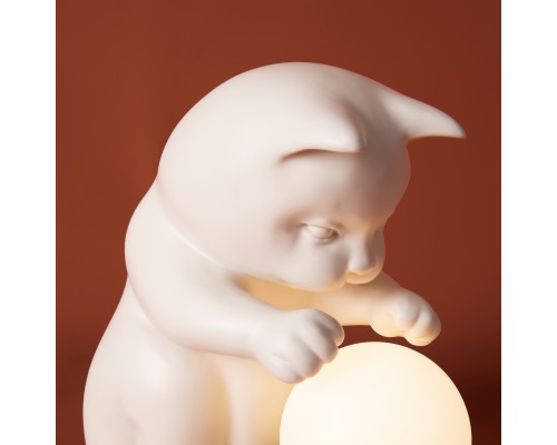 Настольный светильник Freya FR5607TL-01W