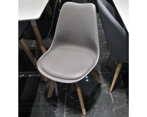 Комплект из 2-х стульев Eames Bon латте