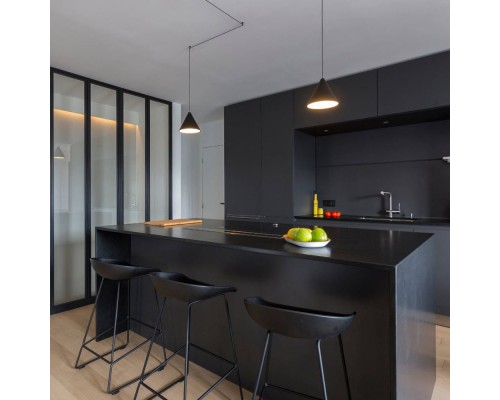 Стул полубарный Neo чёрный с чёрными ножками