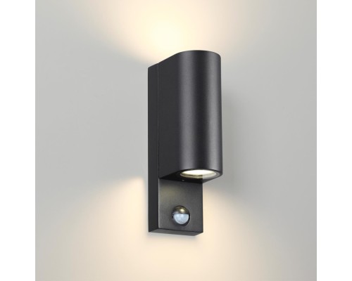 4390/2W HIGHTECH ODL23 561 черный/металл/пвх стойкий к УФ излучению Настенный светильник с датчиком движения IP44 LED GU10 7W MOTTO
