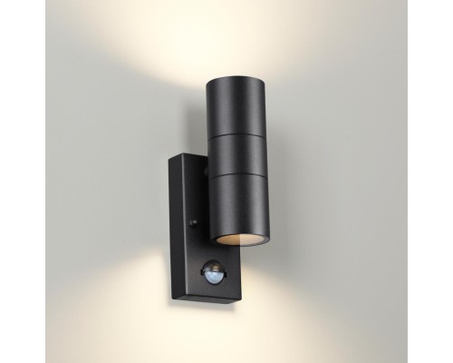 4389/2W HIGHTECH ODL23 561 черный/металл/пвх стойкий к УФ излучению Настенный светильник с датчиком движения IP44 LED GU10 7W MOTTO