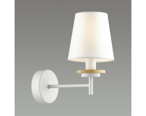 4497/1W COUNTY LN20 000 белый, дерево Бра E14 40W 220V BETSY