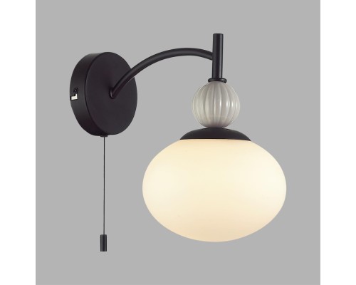 8273/1W NEOCLASSI черный/серый/белый, металл/керамика/стекло Бра Е14 1*40W 220V GLORIYA