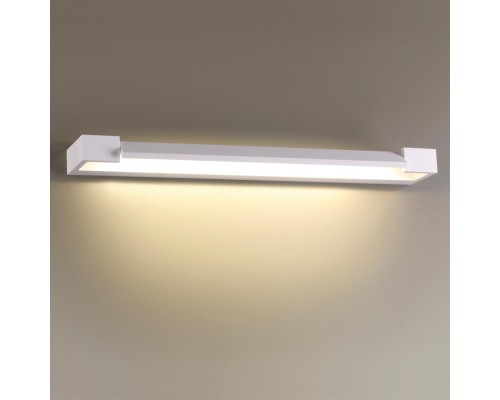 Накладной светодиодный светильник Odeon Light 3887/18WW Arno белый LED 18 Вт 4000K