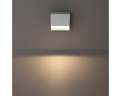 359709 OVER NT25 434 белый Светильник накладной сенсорный для лестниц IP20  LED 0.4W 3000К 1000mAh Li-ion, 5V VESPERA