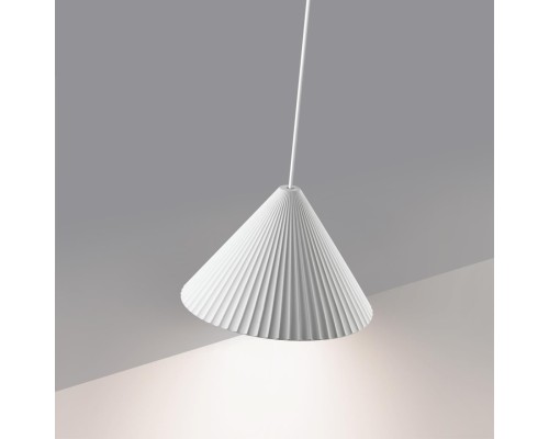 370979 OVER NT24 000 белый Светильник подвесной, длина провода 2м IP20 E27 50W 220V YESO