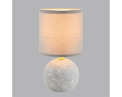 8165/1T COUNTY LN25 000 серый, керамика/текстиль Настольная лампа E14 1*40W 220V VILANA