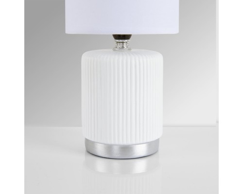 8178/1T COUNTY LN25 000 белый, керамика/текстиль Настольная лампа E14 1*40W 220V KAISA