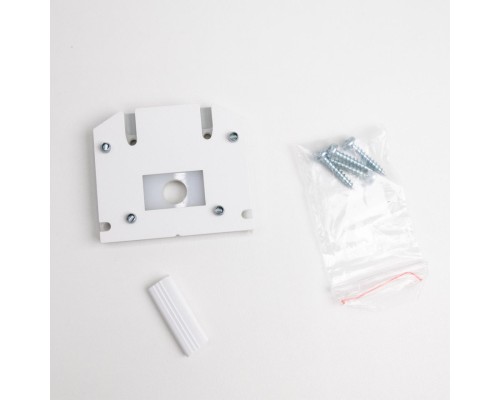 135132 NT21 032 белый Заглушка торцевая для арт 135130 FLUM