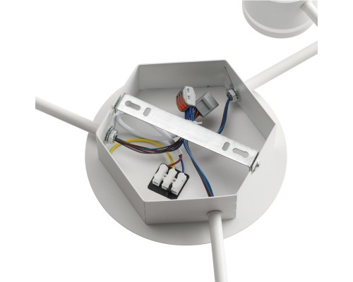 8235/9C COMFI LN25 200 белый металл Люстра потолочная LED GX53 9*10W 220V GARETA