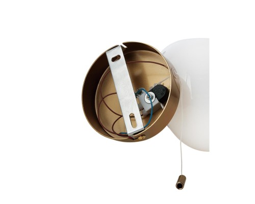 8278/1W MODERNI латунь/белый, металл/стекло Бра Е14 1*40W 220V CARMELA