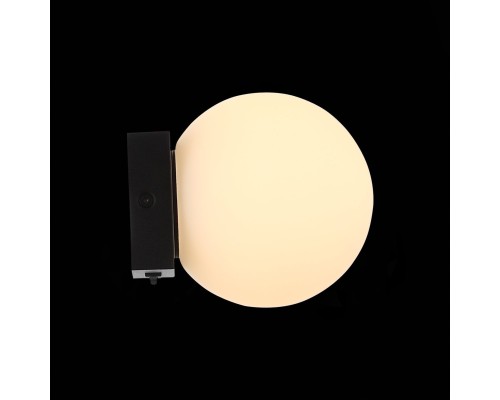SL1581.401.01 Светильник настенный ST-Luce Черный/Белый LED 1*5W 3200K BOTELLI