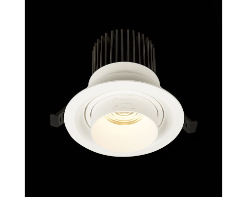 ST701.538.12 Св-к встр. Zoom Белый LED 1*12W 3000K 960Lm Ra90 15°-60° IP20 D115xH95 170-240V Встраиваемые светильники