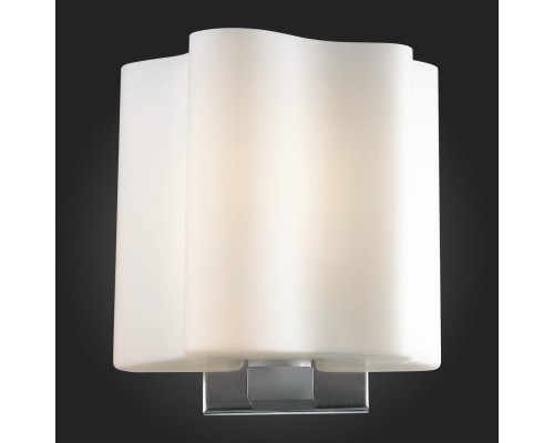 SL116.051.01 Бра ST-Luce Серебристый/Белый E14 1*40W ONDE