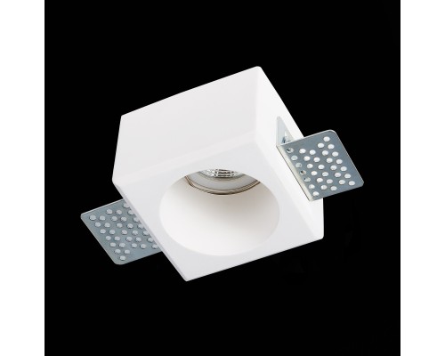 ST252.508.01 Св-к встр. из гипса Белый GU10 1*50W  IP20 L80xW80xH52 180-240V Без ламп Встраиваемые светильники