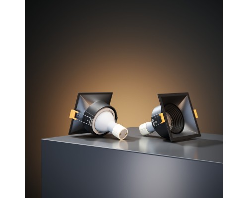 Светильник встраиваемый Punto черный 25017/01