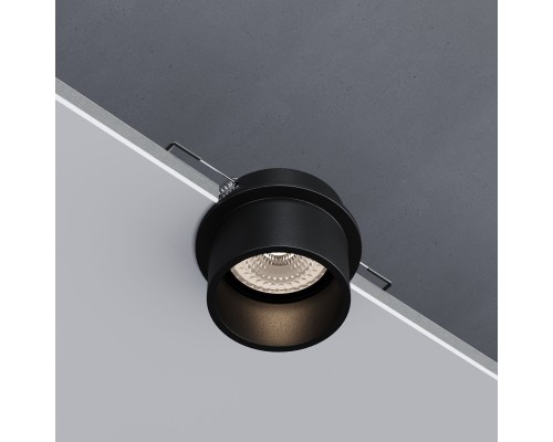 Встраиваемый точечный светильник 25004/01