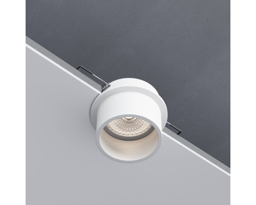 Встраиваемый точечный светильник 25004/01