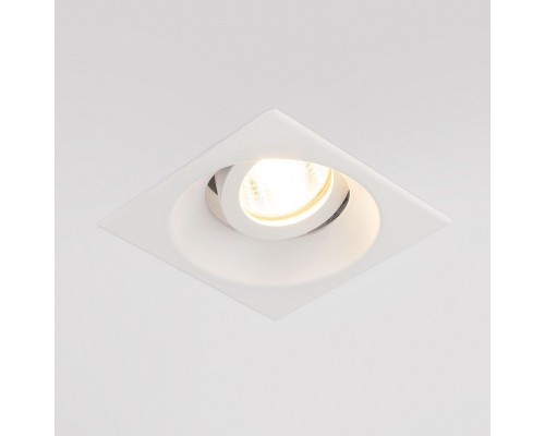 Алюминиевый точечный светильник 6069 MR16 WH белый