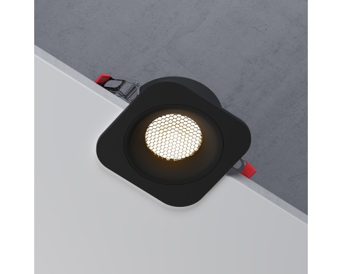 Светильник встраиваемый светодиодный с антибликовой решеткой Tetro 10W 3000K черный IP44 15276/LED