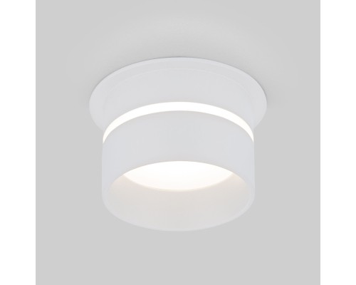 Встраиваемый точечный светильник 6075 MR16 WH белый