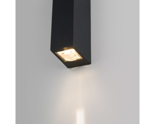 Уличный настенный светильник Blaze LED 3000K черный IP65 35136/W черный