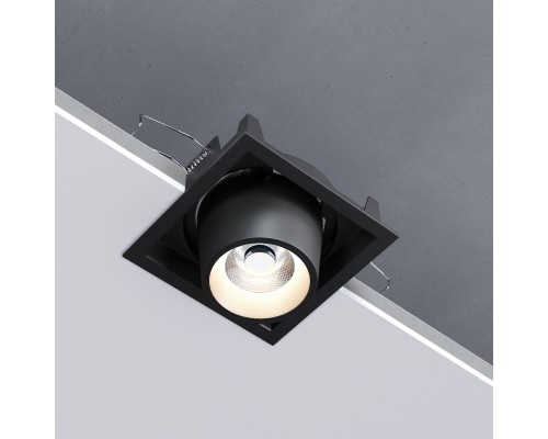 Потолочный светодиодный светильник поворотный Conner 8W 4000K чёрный 25087/LED