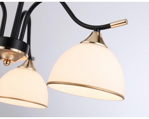 Потолочная люстра Ambrella light Traditional Modern TR3161